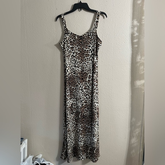 MSK Leopard Print Long Dress - Picture 4 of 8